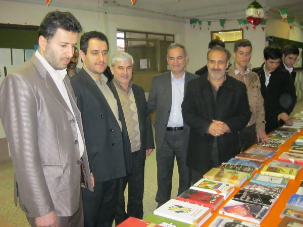 افتتاح  نمایشگاه کتاب در پردیس امام علی (ع)