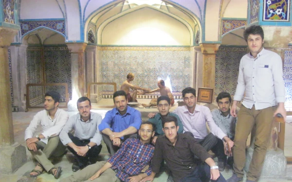 بازدید دانشجومعلمان پردیس امام علی (ع) از حمام گنجعلی خان