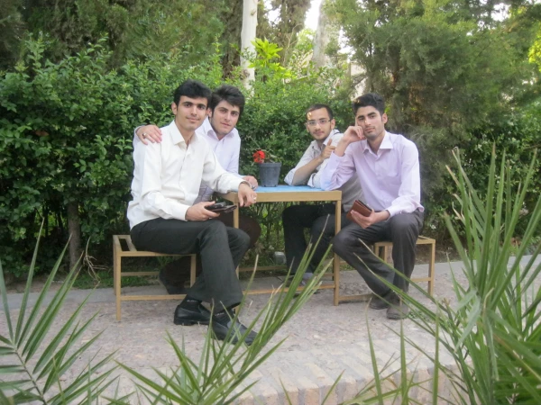 بازدید دانشجومعلمان پردیس امام علی (ع) گیلان  ازباغ شاهزاده ماهان کرمان