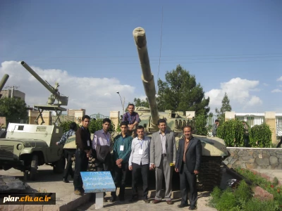 بازدید دانشجومعلمان پردیس امام علی (ع) گیلان از موزه دفاع مقدس کرمان