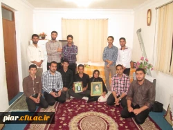 حضور یک جوان مؤمن و متدین  در یک مجموعه ى روستائى، در بین جوانان و مردم، مظهر مجسم آیه ى قرآن است.
                                                                                                                                      مقام معظم رهبری