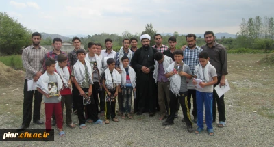 حضور یک جوان مؤمن و متدین  در یک مجموعه ى روستائى، در بین جوانان و مردم، مظهر مجسم آیه ى قرآن است.
                                                                                                                                      مقام معظم رهبری