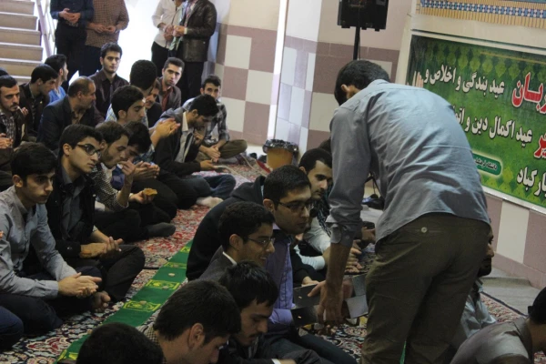 علیٌّ اَوَّلُ النّاسِ اِیماناً : حضرت علی علیه السّلام اوّلین کسی است که ایمان آورد