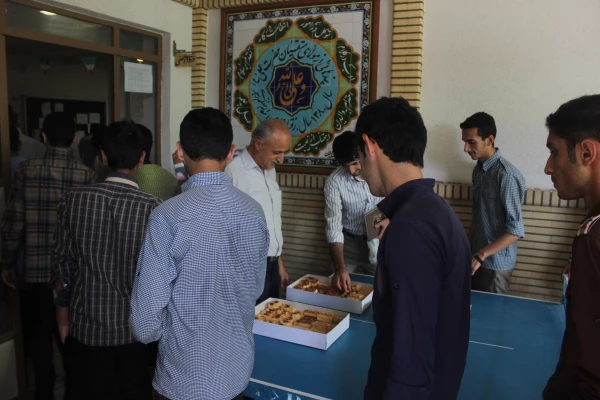 تقارن بهار تعلیم و تربیت با هفته دفاع مقدس مبارکباد