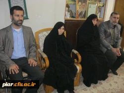 هیچ چیز شایسته تر از آن نیست که یاد و نام گرامی شهیدان و فداکاران راه خدا را بزرگ بداریم،سیدعلی خامنه ای