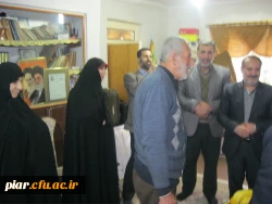 هیچ چیز شایسته تر از آن نیست که یاد و نام گرامی شهیدان و فداکاران راه خدا را بزرگ بداریم،سیدعلی خامنه ای