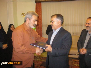 جانبازان عزیز ارزنده ترین یادگاریهاى دوران حماسه ى دفاع مقدس هستند. امام خامنه ای