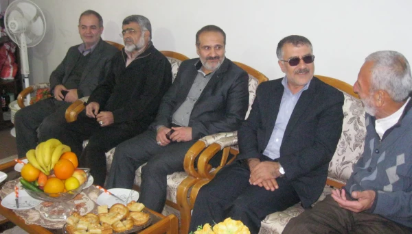 هیچ چیز شایسته تر از آن نیست که یاد و نام گرامی شهیدان و فداکاران راه خدا را بزرگ بداریم.سیدعلی خامنه ای