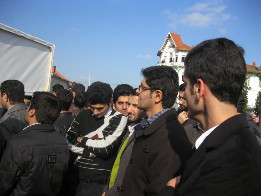 راهپیمایی 9 دی تجلی قدرت خدا و حرکتی ماندگار در تاریخ انقلاب است.مقام معظم رهبری(مدظله العالی)