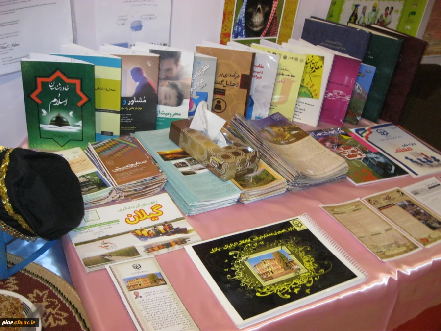 برگزاری نمایشگاه دستاورد های علمی به مناسبت هفته پژوهش توسط دانشجو معلمان پردیس های استان گیلان