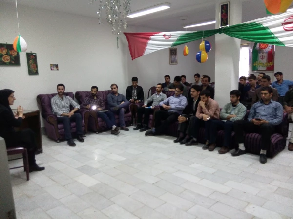 بازدید انجمن علمی راهنمایی و مشاوره پردیس امام علی(ع) از مرکز درمانی توانبخشی رسالت