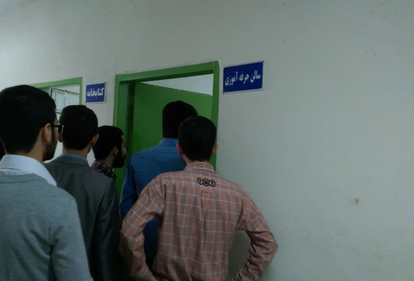 بازدید انجمن علمی راهنمایی و مشاوره پردیس امام علی(ع) از مرکز درمانی توانبخشی رسالت