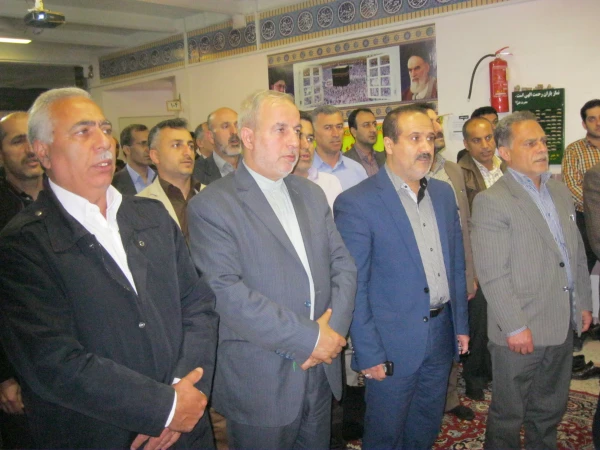 بزرگداشت هفته معلم با حضور دانشجویان ناپیوسته