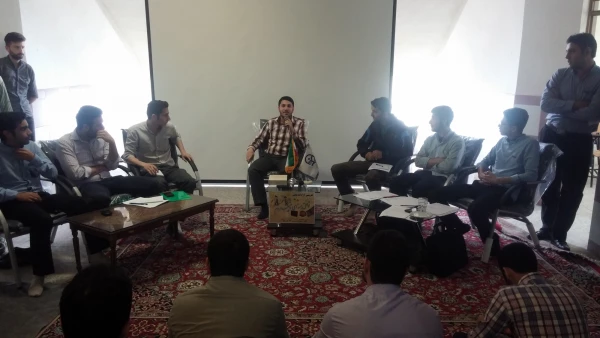 کرسی آزاد اندیشی "از توافق هسته ای تا جیب مردم"