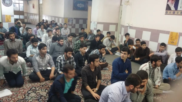 کرسی آزاد اندیشی "از توافق هسته ای تا جیب مردم"