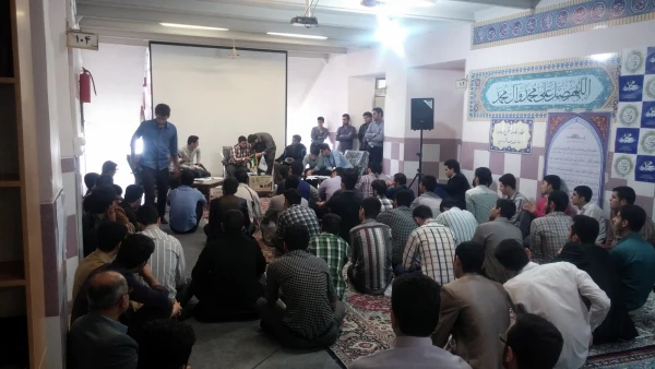 کرسی آزاد اندیشی "از توافق هسته ای تا جیب مردم"