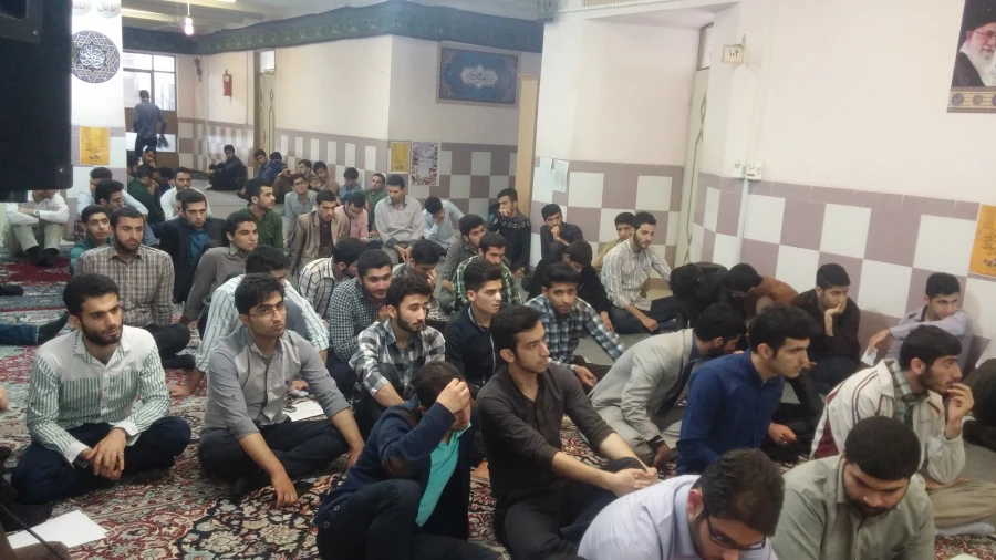 کرسی آزاد اندیشی "از توافق هسته ای تا جیب مردم"