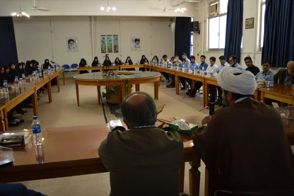 تجلیل از خادمین شهدا