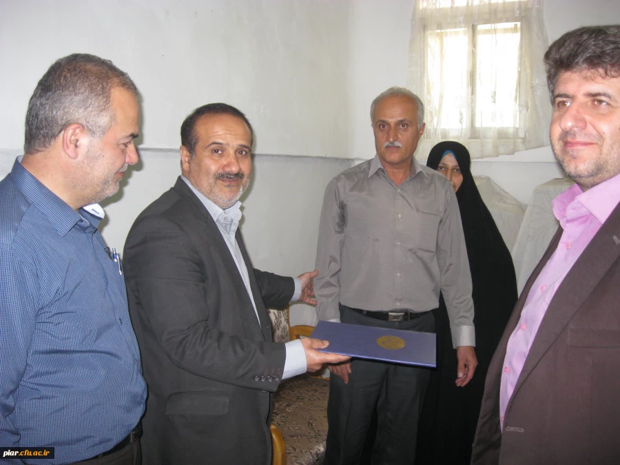 جانبازان شکوه زخم و تصویر گر ایمانند.