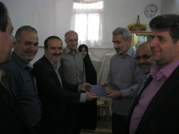 جانبازان شکوه زخم و تصویر گر ایمانند.