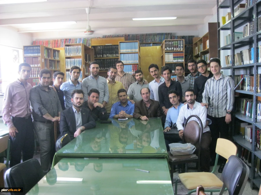 نشست صمیمی ،مسئولین کانون ها ،انجمن های علمی ،بسیج دانشجوئی ، شورای صنفی و هیأت مذهبی
با دکتر احد زاده