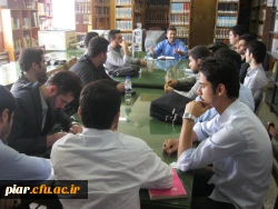 نشست صمیمی ،مسئولین کانون ها ،انجمن های علمی ،بسیج دانشجوئی ، شورای صنفی و هیأت مذهبی
با دکتر احد زاده