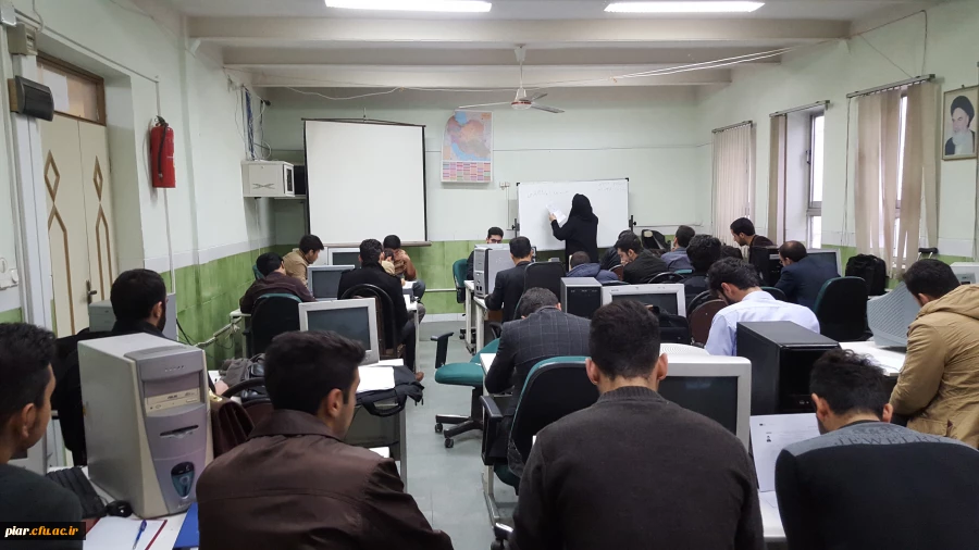 نشست صمیمی مدیر گروه علوم انسانی پردیس امام علی (ع) سرکار خانم حیدری با دانشجومعلمان