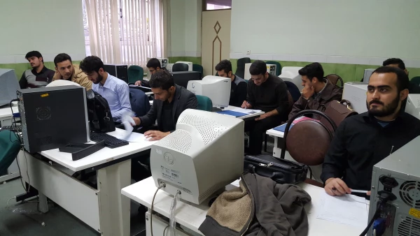 نشست صمیمی مدیر گروه علوم انسانی پردیس امام علی (ع) سرکار خانم حیدری با دانشجومعلمان