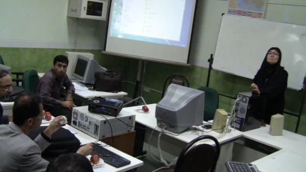 جلسه هم اندیشی مدیر گروه آموزشی پردیس امام علی (ع)