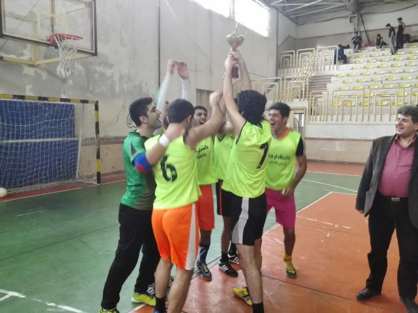 فینال مسابقات فوتسال پردیس ام علی (ع) به مناسبت 16آذر(روز دانشجو)