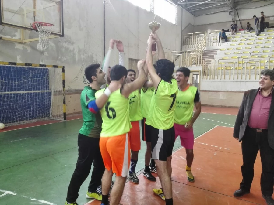 فینال مسابقات فوتسال پردیس ام علی (ع) به مناسبت 16آذر(روز دانشجو)