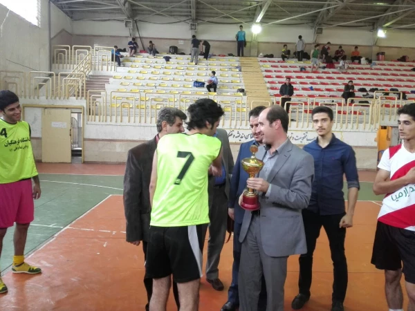 فینال مسابقات فوتسال پردیس ام علی (ع) به مناسبت 16آذر(روز دانشجو)