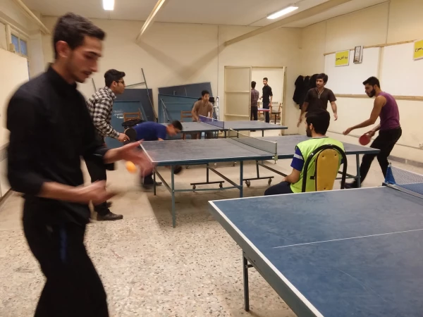برگزاری مسابقه تنیس روی میز و اهداء جوایز