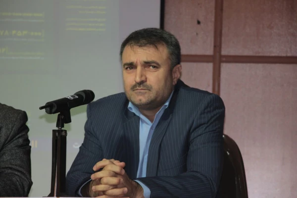 مناظره اساتید پیرامون اقتصاد مقاومتی