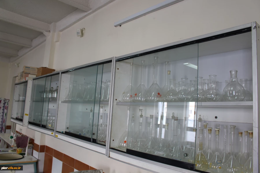 تجهیز و آماده سازی آزمایشگاه