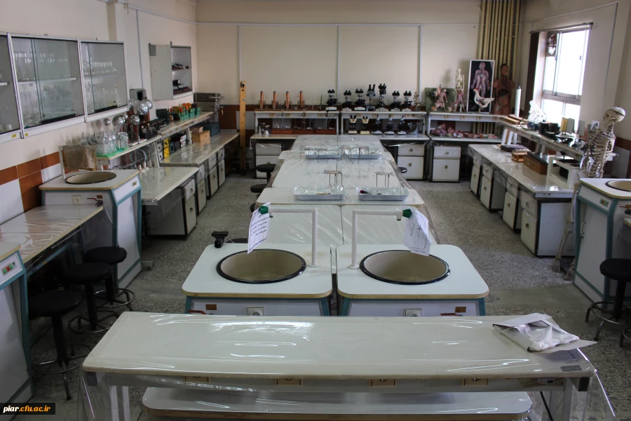 تجهیز و آماده سازی آزمایشگاه