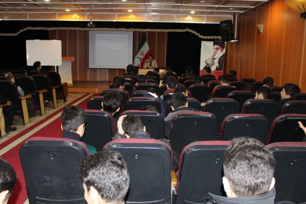 برگزاری اولین کارگاه آموزشی شیوه های  تحقیق و مقاله نویسی