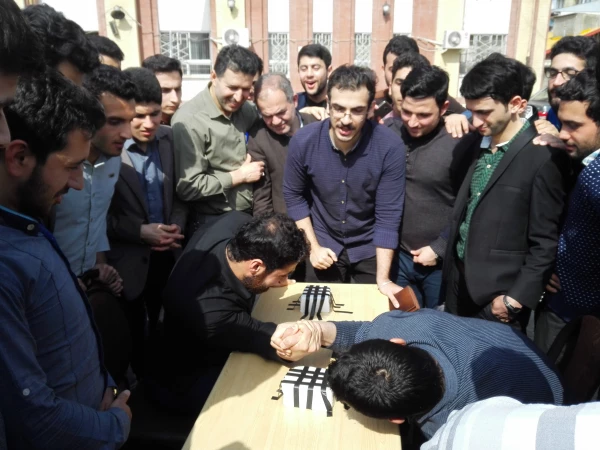 مسابقه مج اندازی