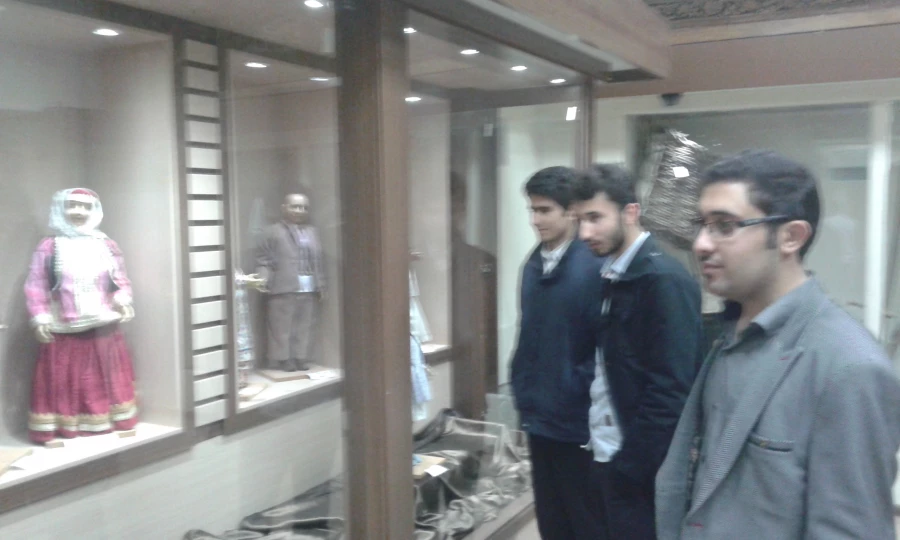 بازدید دانشجومعلمان از گنجینه رشت(موزه)