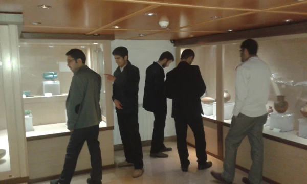 بازدید دانشجومعلمان از گنجینه رشت(موزه)