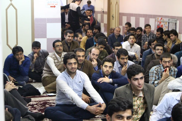 نشست پرسش و پاسخ با حضور دکتر قنبری معاون امور دانشجویی دانشگاه فرهنگیان