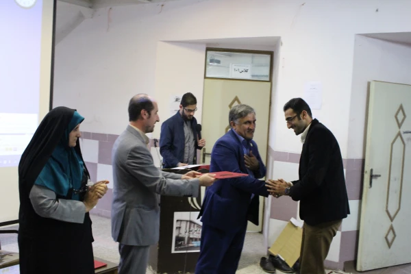 نشست پرسش و پاسخ با حضور دکتر قنبری معاون امور دانشجویی دانشگاه فرهنگیان