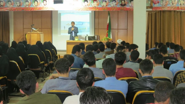 همایش اقتصاد مقاومتی  و سبک زندگی با حضور دکتر محمد دوستدار