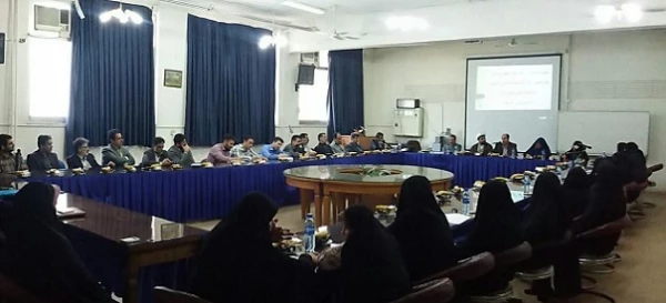 برگزاری پانزدهمین جلسه هم اندیشی اساتید با موضوع اندیشه های امام (ره)