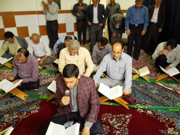 قرائت ترتیل روزانه یک جزء قرآن کریم