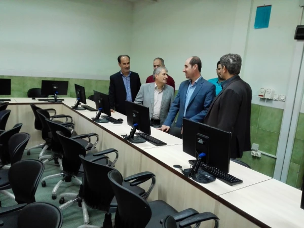 بازدید جناب آقای دکتر احدزاده مدیریت امور پردیس های استان گیلان از پردیس امام علی (ع)