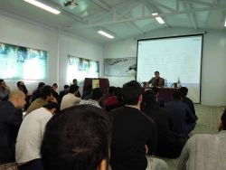 نشست صمیمی مسئولان پردیس امام علی (ع) در جلسه پرسش و پاسخ دانشجومعلمان