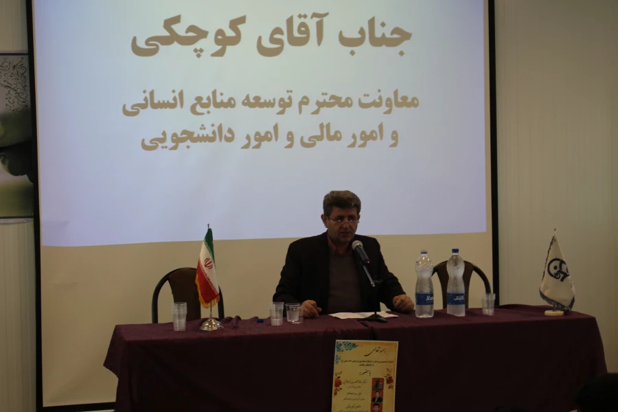 نشست صمیمی مسئولان پردیس امام علی (ع) در جلسه پرسش و پاسخ دانشجومعلمان