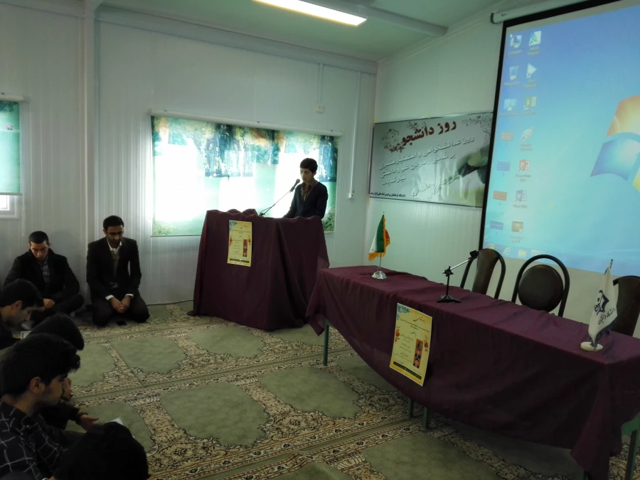 نشست صمیمی مسئولان پردیس امام علی (ع) در جلسه پرسش و پاسخ دانشجومعلمان