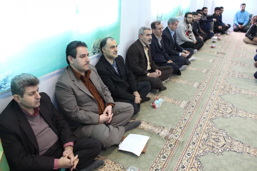 نشست صمیمی مسئولان پردیس امام علی (ع) در جلسه پرسش و پاسخ دانشجومعلمان